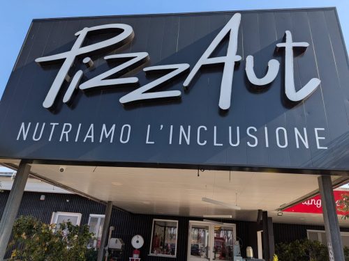 STAGIONE 2025-2026 Eventi INTER CLUB PEPPINO PRISCO NEL SOCIALE PIZZAUT 639918740_895602543090280_1864708426649831654_